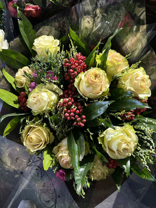 Long stem premixed bouquet